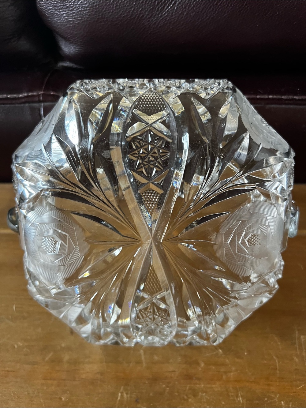 Vintage clear cut lead crystal glass basket. Excellent condition no chips/cracks - Picture 3 of 4